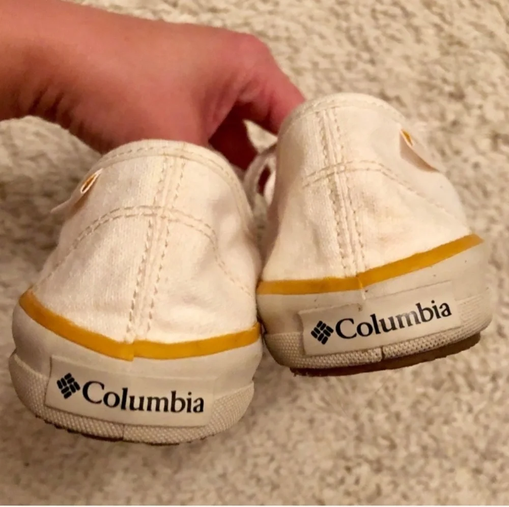 COLUMBIA Vulc N Vent Lace Up Sneakers Sz 8.5NWOT